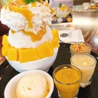 BEYOND CAFE (บียอนด์ คาเฟ่ กาแฟ เค้ก) สาขาสนามกีฬาเวสสุวรรณ