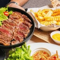 ร้านหญิง - YING's สนามบินน้ำ