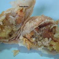 เมนูของร้าน กะหรี่ปั๊บคุณยาย  หน้าบิ๊กซี ตลาดบ้านกาด แม่วาง