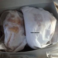 เมนูของร้าน กะหรี่ปั๊บคุณยาย  หน้าบิ๊กซี ตลาดบ้านกาด แม่วาง