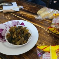 เมนูของร้าน ข้าวซอยป้าเยาว์