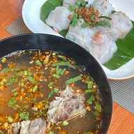 Park more ก๋วยเตี๋ยวปากหม้อ เจ้กบ