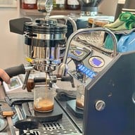 FIRST CRACK COFFEE - HOME CAFÉ PHETKASEM 81