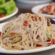 จุ่มลาดหญ้าหน้าสหกรณ์