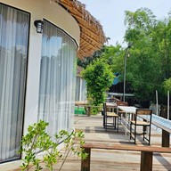 บ้านไม้ไร่เจริญ รีสอร์ทแก่งกระจาน