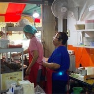 ส้มตำเจ๊แดงสามย่าน ต้นตำหรับ