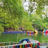 บ้านไม้ไร่เจริญ รีสอร์ทแก่งกระจาน