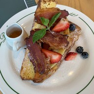 เมนูของร้าน Préf Café & Bar Sathon 11