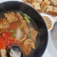 เมนูของร้าน ยู้ ลูกชิ้นปลาเยาวราช เยาวราช