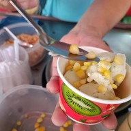 เมนูของร้าน เจ๊ย้งไอติม ตลาดเก่า