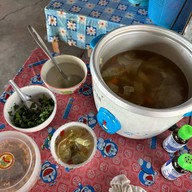 ครัวเจ๊นิด กะเพราปูบ้านนาเก่า