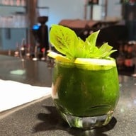 INDULGE Fusionfood and cocktailsbar