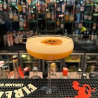 INDULGE Fusionfood and cocktailsbar