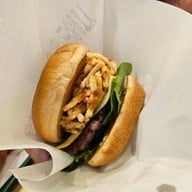 MOS BURGER แฟชั่น ไอส์แลนด์