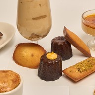 Rw coffee and wine Ekkamai