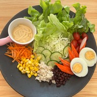 ร้านจักรพรรดิสลัดและผลไม้ปอก