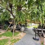 Yoo Kab Kong Cafe’ - อยู่กับก๋ง คาเฟ่