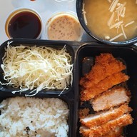 เมนูของร้าน REN KATSU Camping ground ประดิพัทธ์
