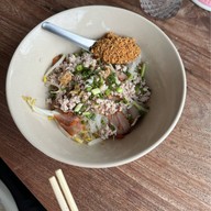 เมนูของร้าน เลี้ยงพานิช