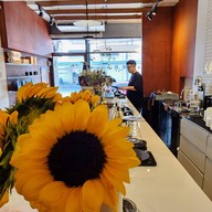 บรรยากาศ Batch.way ถนน เบญจางค์