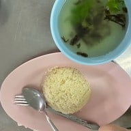 ข้าวมันไก่นายโฮ