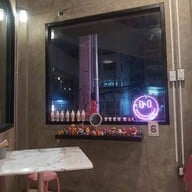 บรรยากาศ หวานลิ้นไอติมไข่แข็ง ปากซอยจรัญ 63