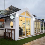 ชมเฌย ชีสเค้ก วิลเลจฮับ