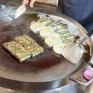 กุยช่ายใต้หลังคาตลาดโชคชัย4 สาขาตลาดโชคชัย4