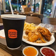เมนูของร้าน Burger King ปั๊ม ปตท. ถนนพรานนก Drive Thru