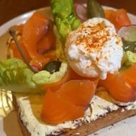 Gigi - Dining Hall & Bar