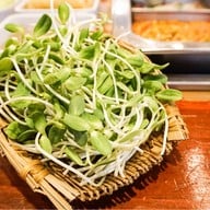 ซวงตี้ ชาบูหม่าล่า  สายด่วนซื้อกลับบ้าน xiongdi hot pot spicy