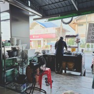 ก๋วยเตี๋ยวเครื่องใน ป้าแจ๊ด สาขา 2