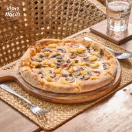 U and ME 6395 Restaurant & Cafe -