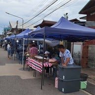 บรรยากาศ ถนนคนเดินผ้าคราม