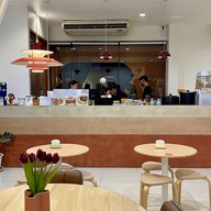 ตั้งใจปัง นมสด ขนมปังปิ้ง