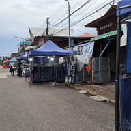 บรรยากาศ ถนนคนเดินผ้าคราม