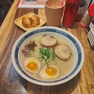 เมนูของร้าน Plus Ramen