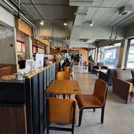 บรรยากาศ Starbucks มอเตอร์เวย์ ขาเข้า ร้านที่ 1 จุดพักรถ