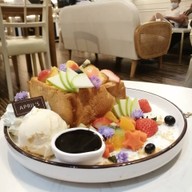 เมนูของร้าน April's Brasseries -
