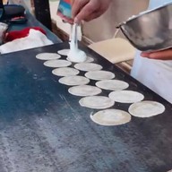 วาสนาขนมไทย ซอยอารีย์ 1