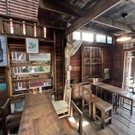 ณ ลาดกระบัง