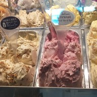 GHEE GELATO HOUSE ท่าเตียน