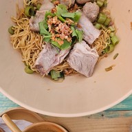 อิ่มจุก บะหมี่เกี๊ยว&หมูแดง -