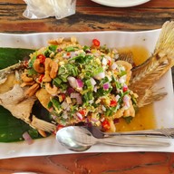 ส้มตำเฌอ เฌอ สัตหีบ
