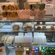 Mauritius Brown Gimhae Airport