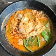 สี่แยกหัวตะเข้คาเฟ่แอนด์เกสท์เฮ้าส์