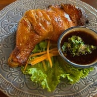 สามใบเถา