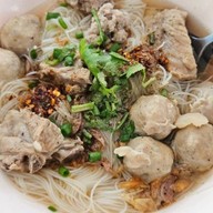 ปิ้งย่าง หม่าล่า เตาแม่จี๊ด สูตรหม่าล่าแท้ (ซอยเจมโม)