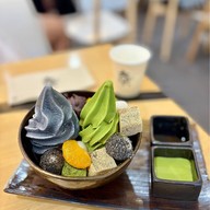 เมนูของร้าน Kyo Roll En แฟชั่นไอส์แลนด์