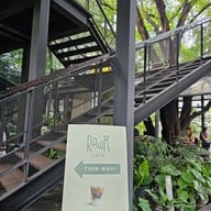 บรรยากาศ RAWR Cafe